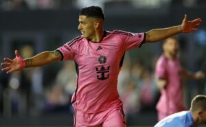 suárez arrebenta em goleada do miami e gesto repercute na torcida do grêmio