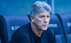 atacante do caxias provoca grêmio de renato gaúcho e garante reviravolta no gauchão