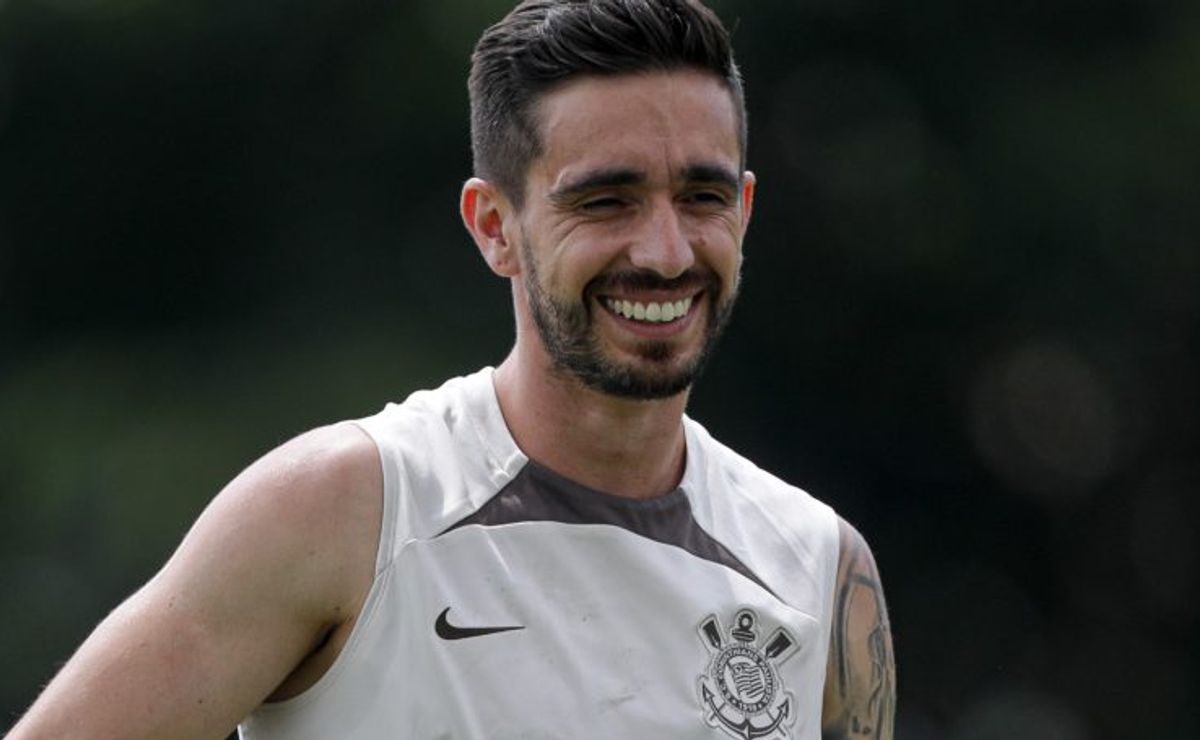 rojas ficou pra trás: igor coronado recebe aviso sobre estreia no corinthians