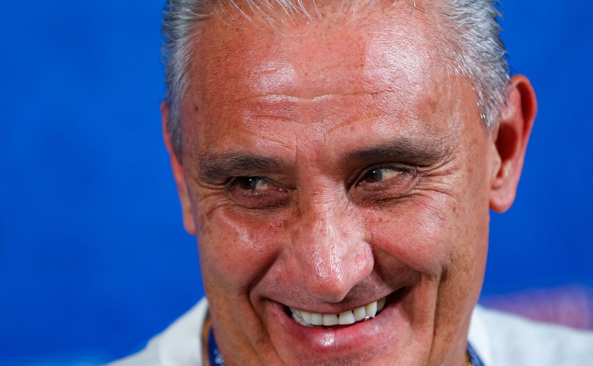 tite aprova e flamengo tem nova opção para a lateral direita; defensor tem passagem pela juventus