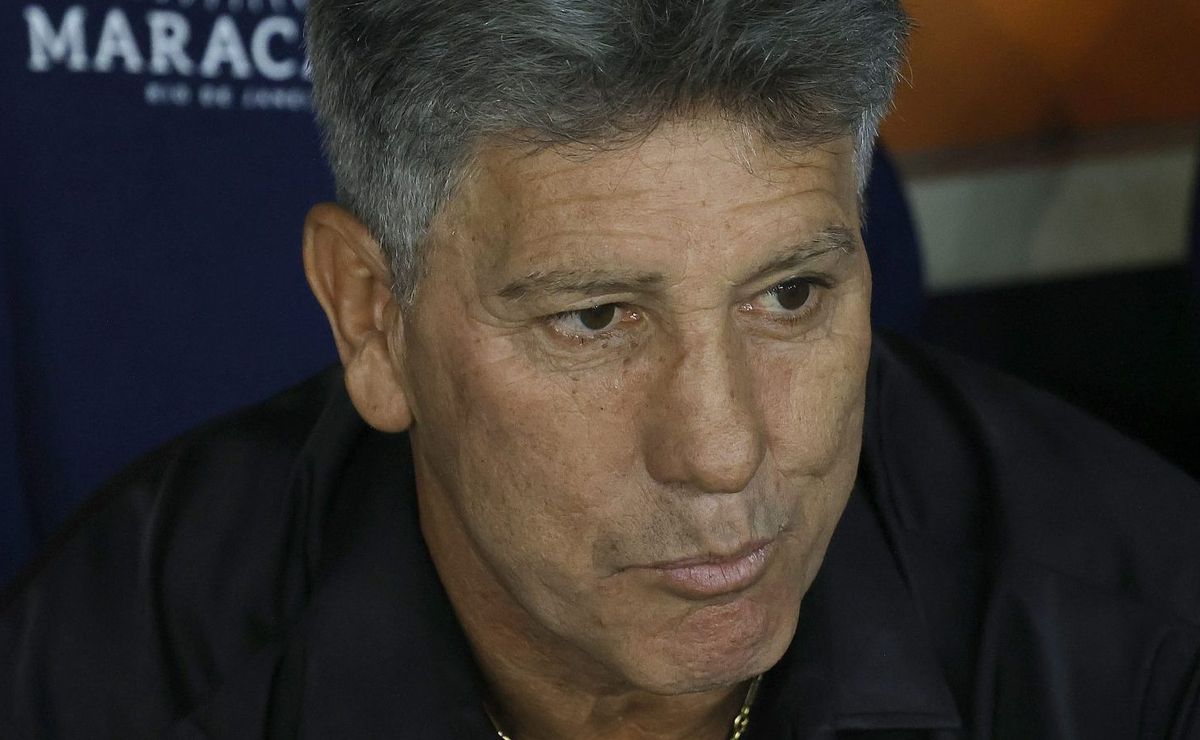 grêmio entra na briga com internacional na busca por lateral de 23 anos