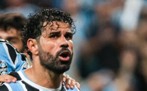 diego costa supera desconfiança no grêmio e tem mais gols do que jogos