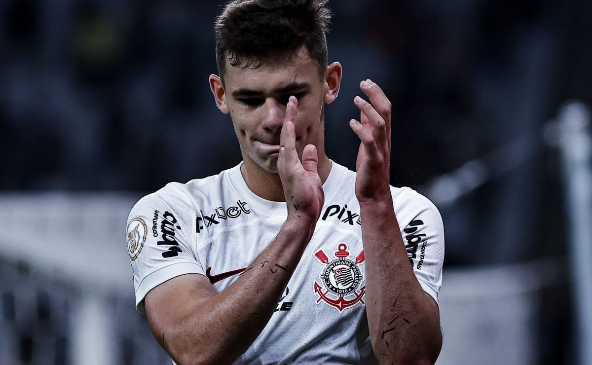 moscardo retorna às atividades no ct joaquim grava e situação do volante é atualizada no corinthians