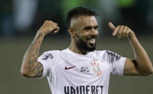 raniele traça metas com o corinthians e elogia companheiros de equipe: “quero ganhar título”