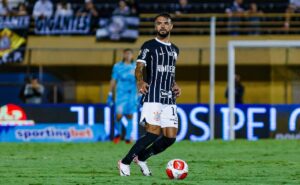 destaque do corinthians, raniele elogia antónio oliveira: "ele é muito bom"