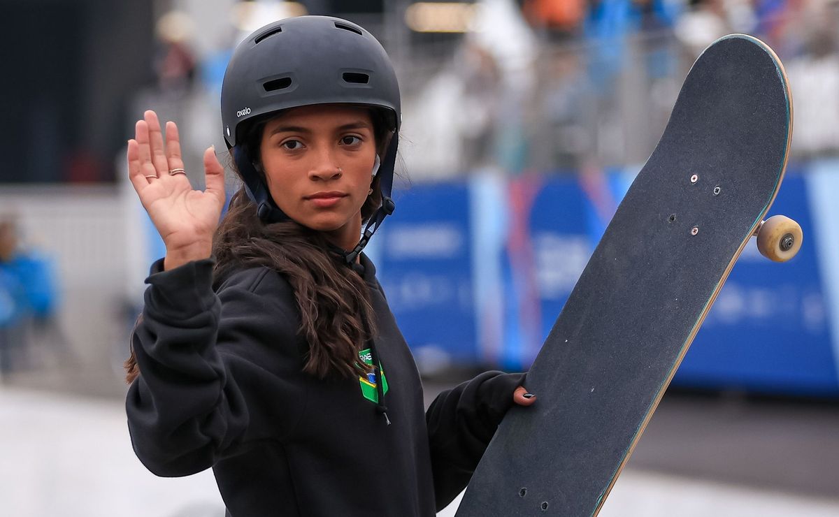 competindo em dubai, rayssa leal encerra pro tour de skate na oitava colocação