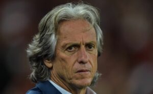r$ 327 milhões: al hilal de jorge jesus decide comprar titular do flamengo