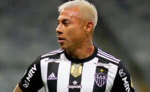 vargas e +3 jogadores estão em possível lista de dispensa do atlético mg