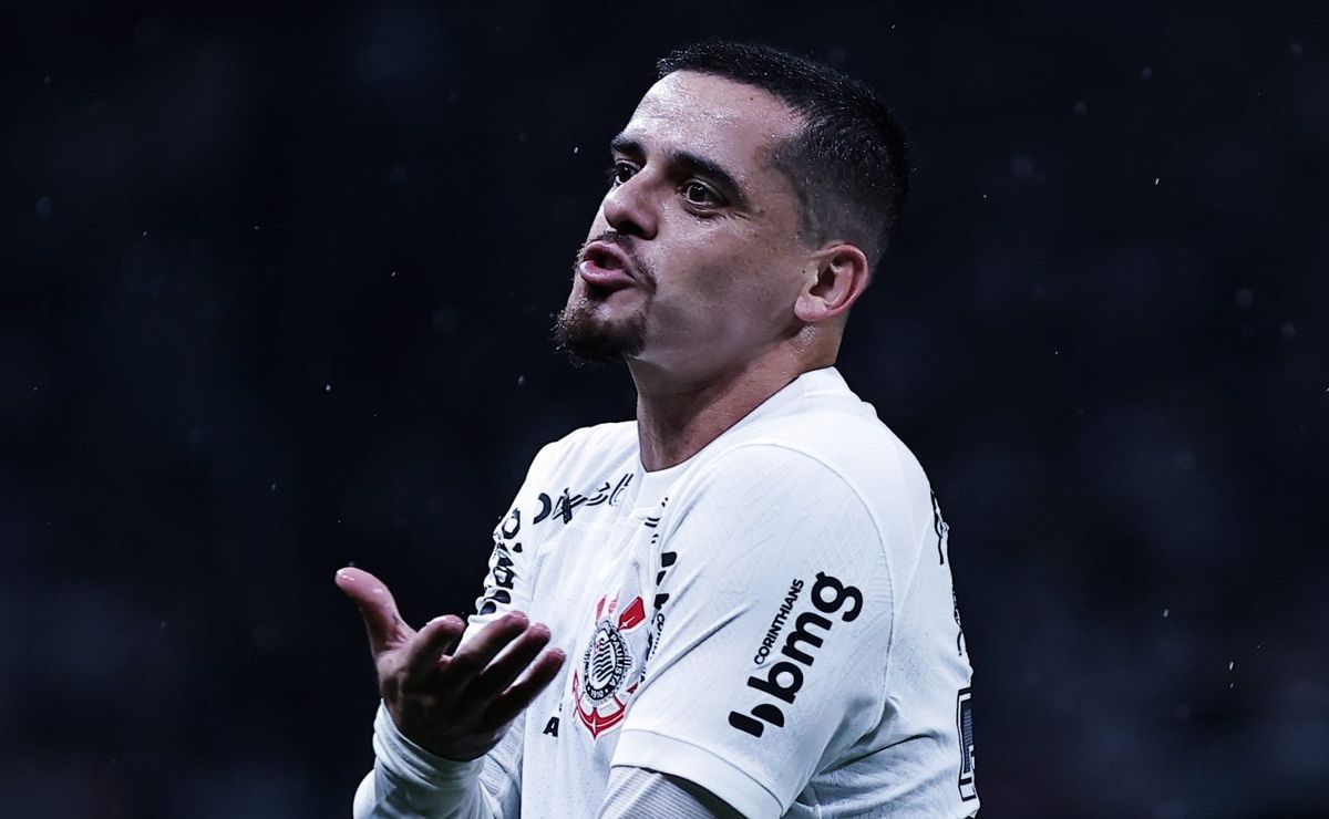 campeão do paulistão pelo corinthians chama fagner de desleal: "jogar sujo"