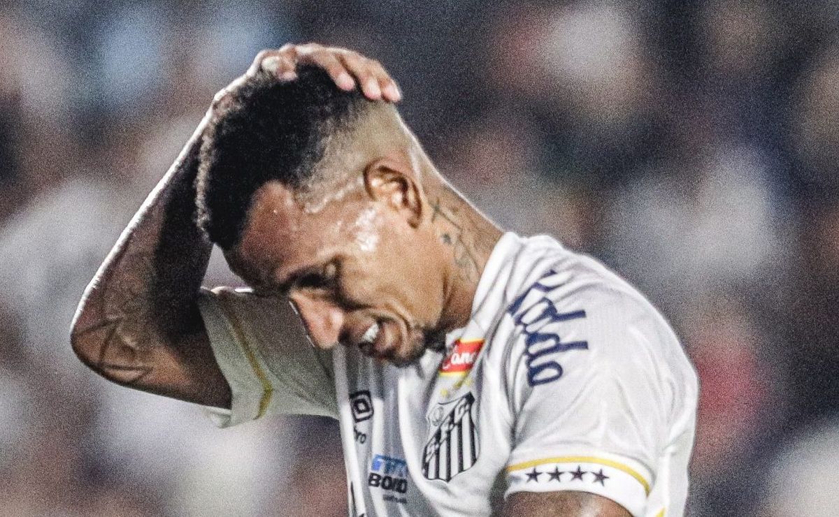 pedrinho ou weslley patati? carille define substituto de otero no santos para semifinal do paulistão