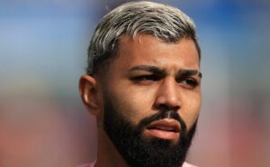 jornalista faz sugestão para o flamengo trocar gabigol por dois jogadores do palmeiras