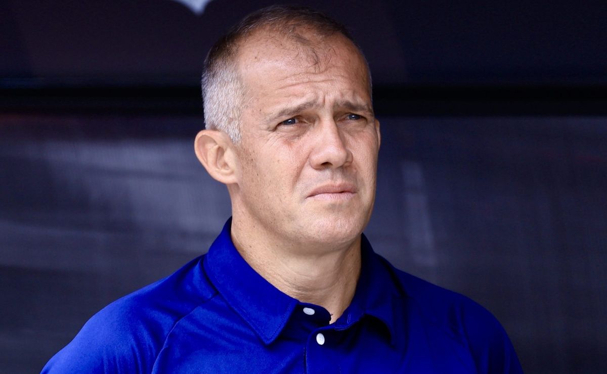 eduardo baptista analisa palmeiras de abel e elogia: “um time acostumado com decisões”