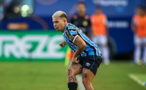 volta precoce de soteldo repercute na torcida do grêmio e camisa 7 projeta final: “estamos tranquilos”