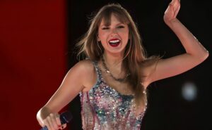 filme de taylor swift quebra recorde e é o mais visto no disney+