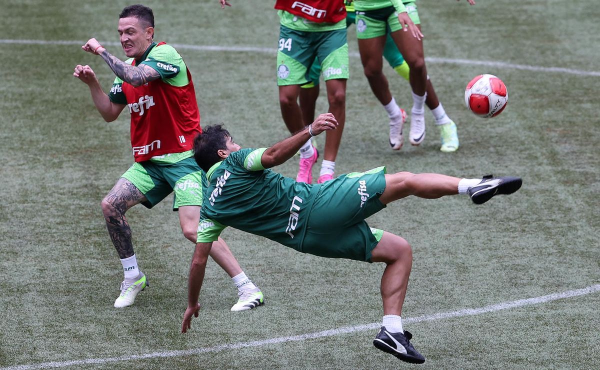 abel ferreira quase marca golaço em treino do palmeiras; veja