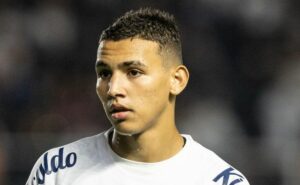 r$ 105 milhões: chelsea define futuro de deivid washington, atacante revelado pelo santos