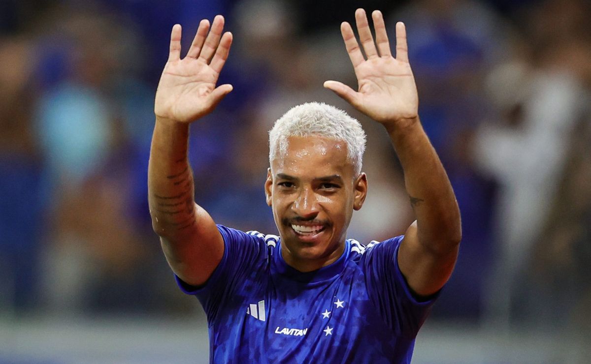 após semifinal, matheus pereira deixa seu futuro no cruzeiro com diretor: “pergunta para o martins”