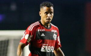 câmera flagra allan sendo ‘barrado’ no maracanã e tema repercute na torcida do flamengo