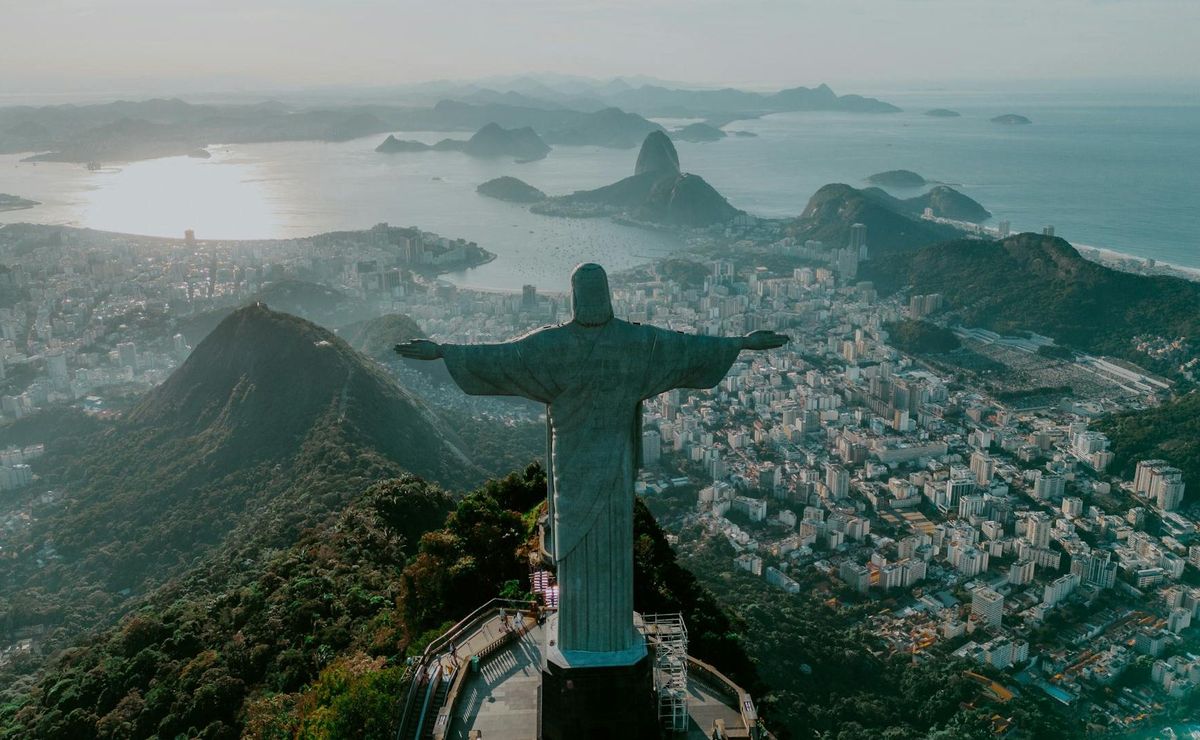 brasil na lista? veja os 10 países mais felizes do mundo, segundo pesquisa