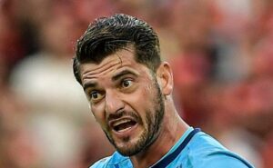 internacional quer anunciar reforços em abril; goleiro do nova iguaçu deve ser o primeiro