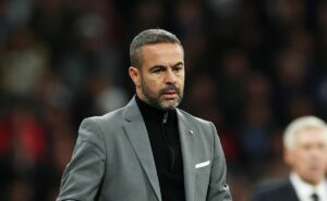 artur jorge é questionado sobre acerto com o botafogo e ironiza: “vocês têm muita informação”