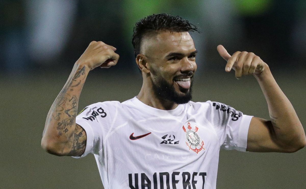 raniele 'compara' antónio com mano e destaca o que mudou no corinthians: "temos padrão de jogo"