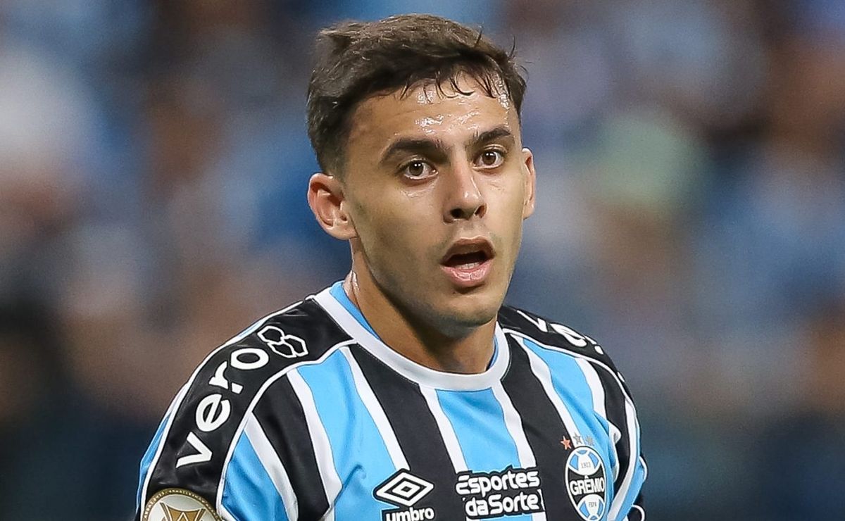 grêmio libera carballo para tratamento no uruguai e aumenta tempo de desfalque