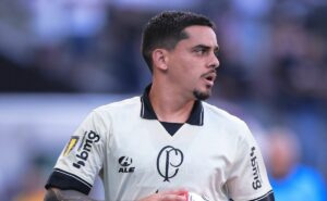 fagner volta com 'sangue nos olhos' para superar matheus frança em corrida por titularidade