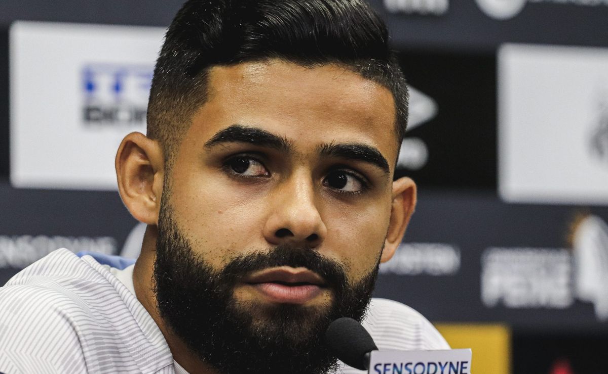 felipe jonatan revela os detalhes da sua possível renovação com o santos