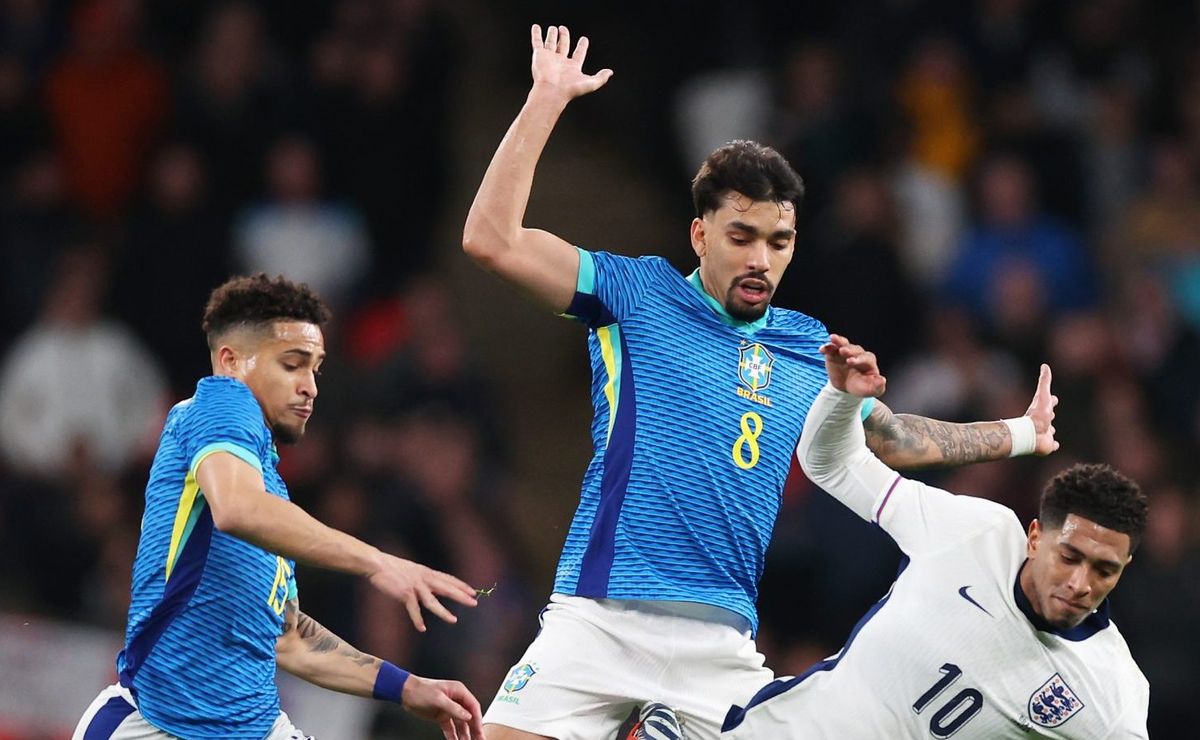 lucas paquetá faz diferença e crias do flamengo ditam o ritmo na vitória da seleção brasileira