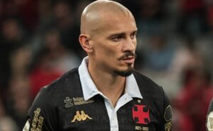 contrato até final de 2024: saída de maicon tem nova decisão no vasco