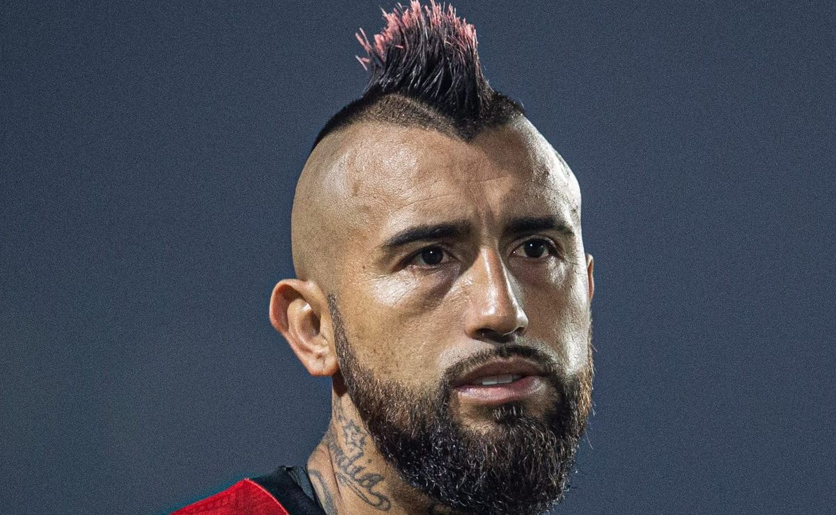 vidal é acionado na justiça por aluguéis atrasados no rj em passagem no flamengo