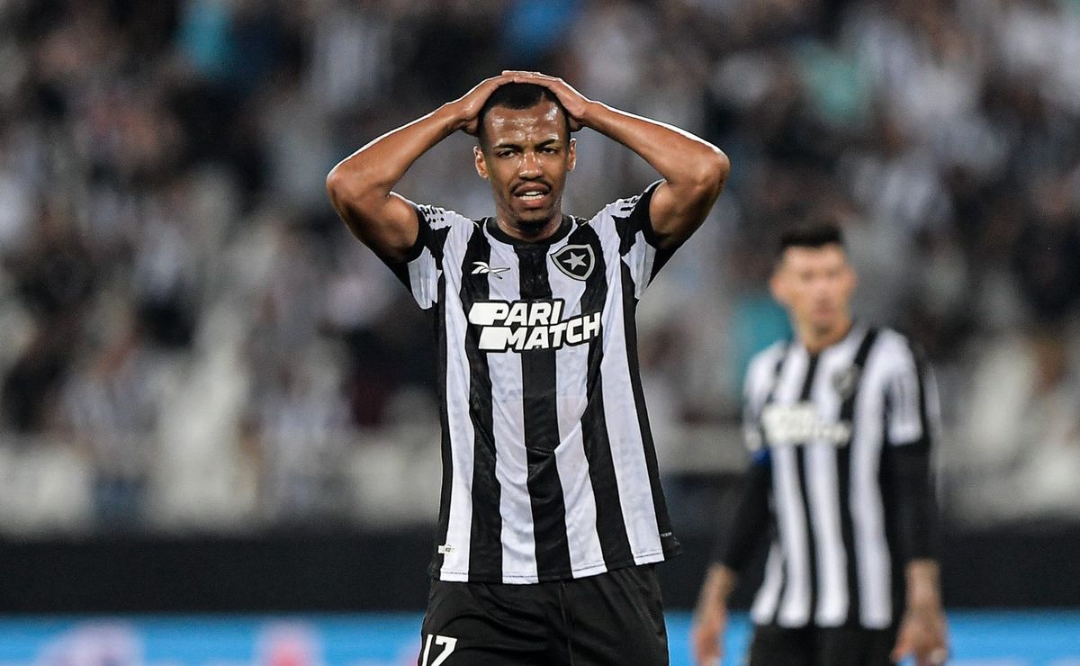 opinião: destaque de marlon freitas no início da temporada pelo botafogo pode afastar jogador do vasco