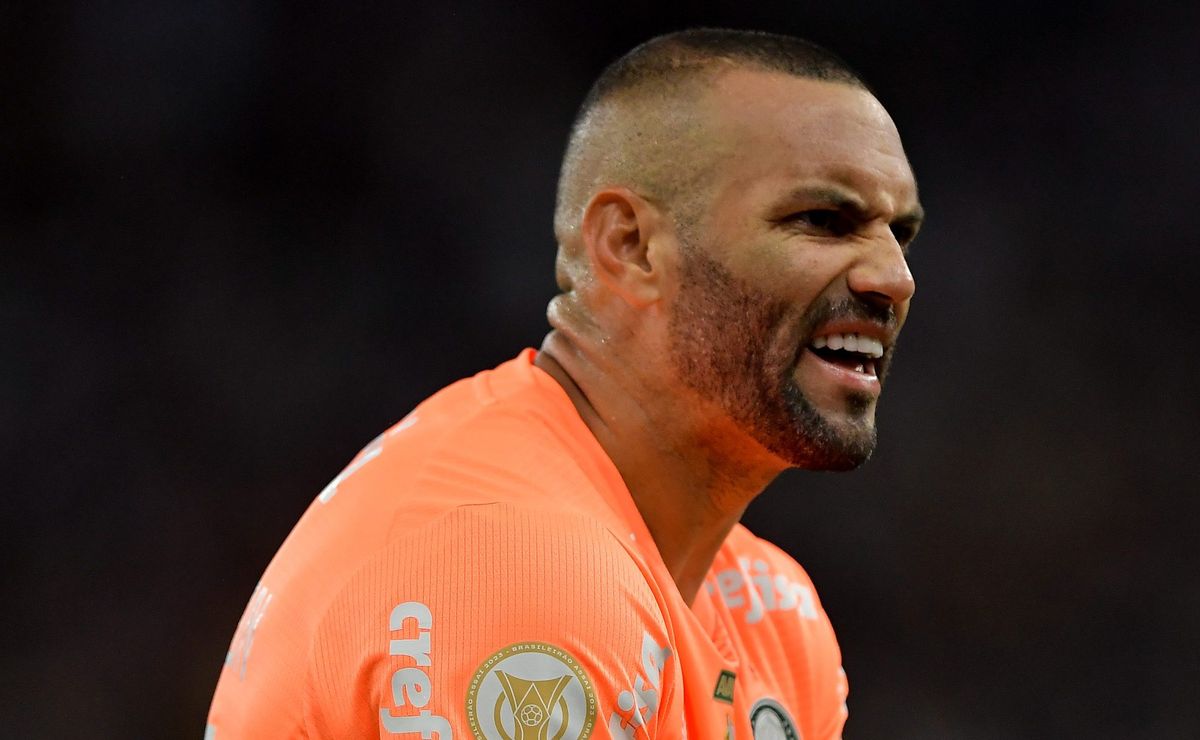 após um mês, weverton desabafa e se defende de críticas no palmeiras: "dedico minha vida aqui"