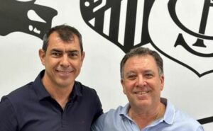 santos decide entrar em disputa com são paulo por atacante de 20 anos