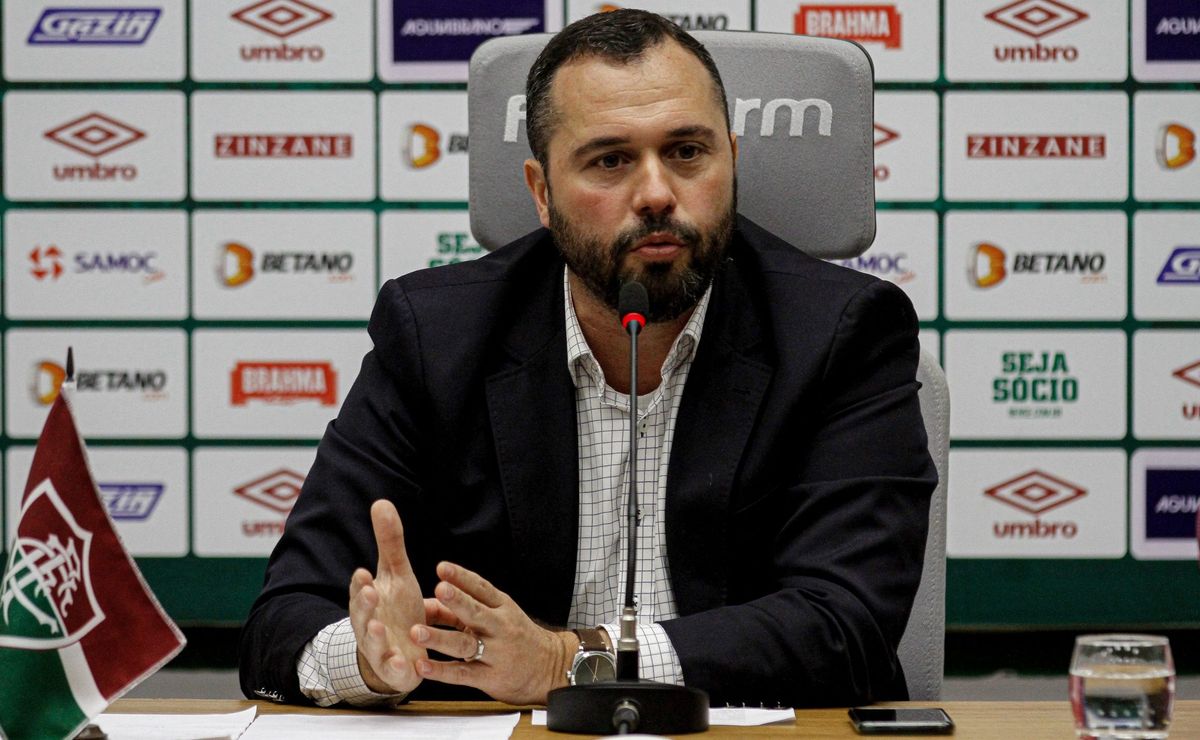 mário bittencourt revela se o fluminense irá se reforçar mais no mercado: "o título da libertadores vem sedimentar isso.