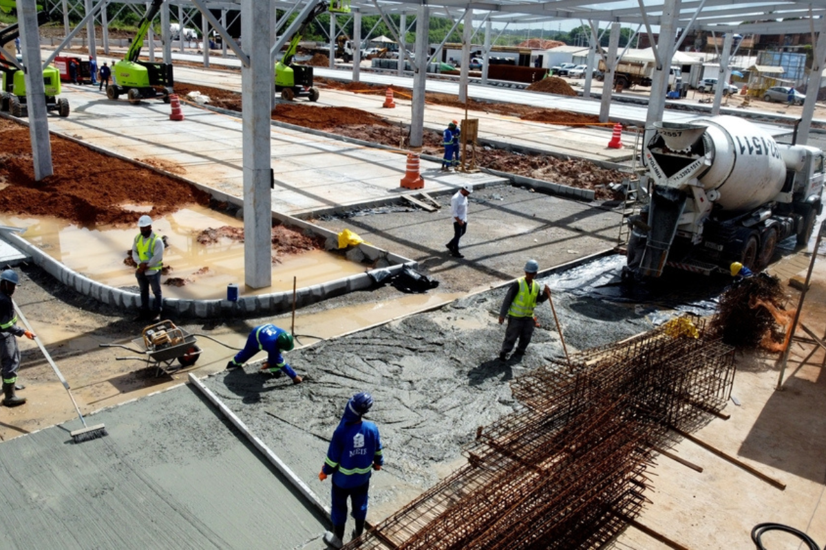 brazil’s job market continues to beat analysts’ expectations