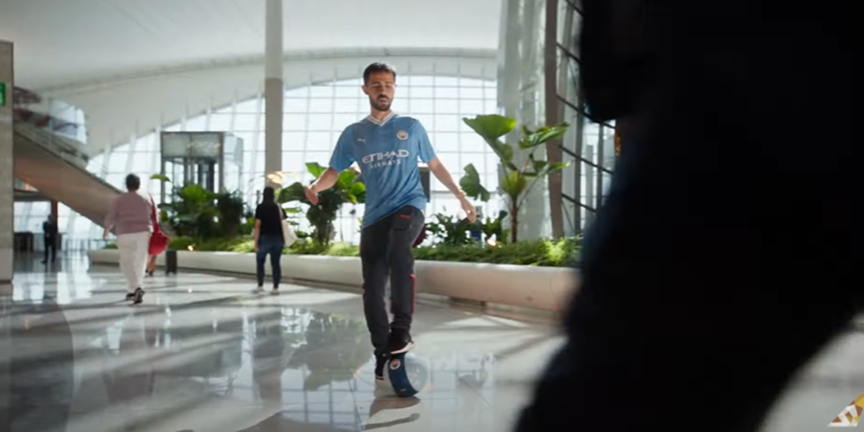 novo comercial de etihad airways e manchester city recria vídeo de nike e seleção brasileira, de 1998