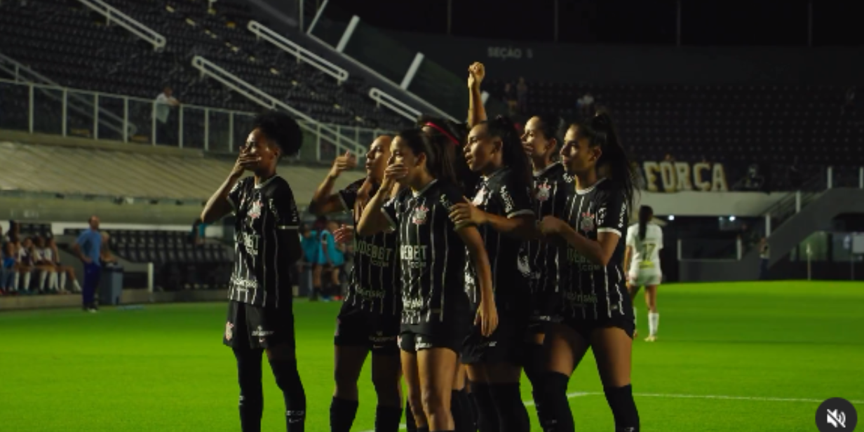 protestos no brasileirão feminino derrubam kleiton lima no santos, que segue endossando ex técnico