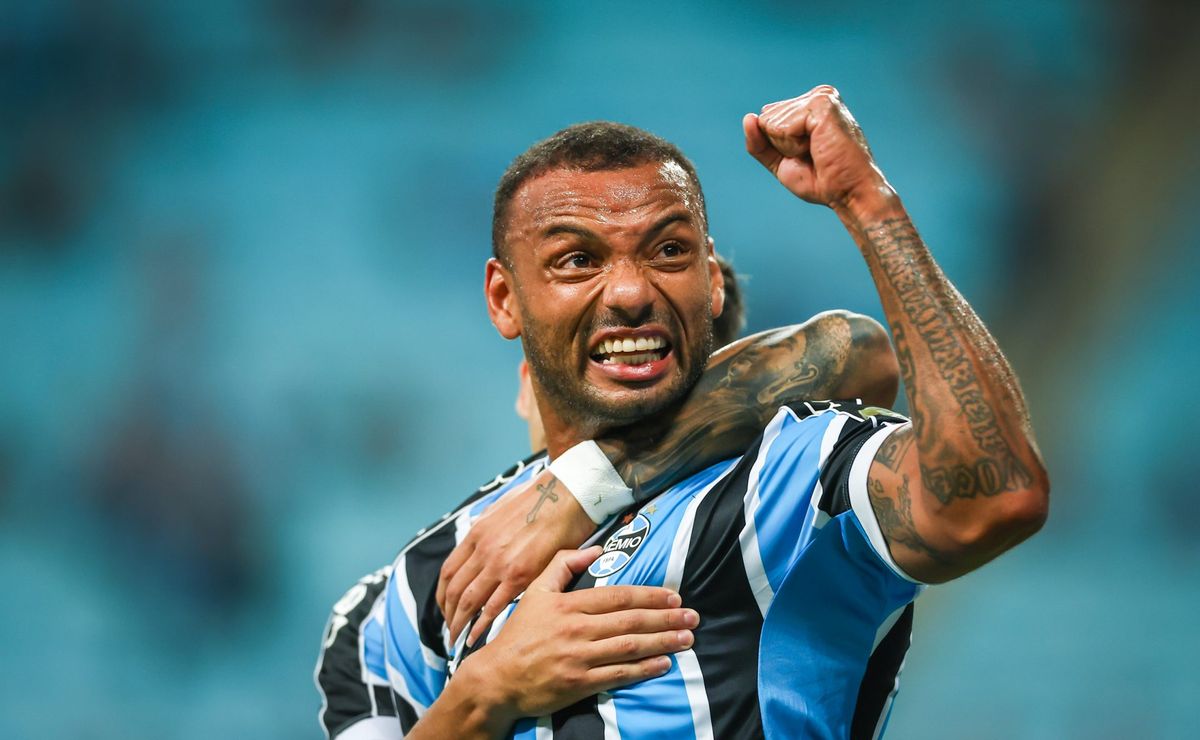 jp galvão e besozzi lideram 'barca' de 8 atletas que podem sair do grêmio até junho