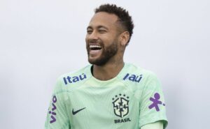 marcelo teixeira encontra solução para ter neymar de forma antecipada e contratação ganha força
