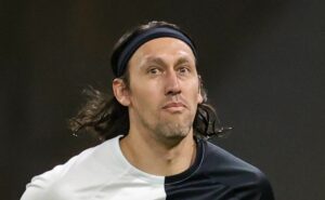 grêmio quer contratar cássio, mas goleiro prioriza renovar com o corinthians