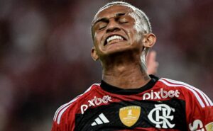 saída de wesley do flamengo ganha força e marcos braz decide contratar novo lateral de peso