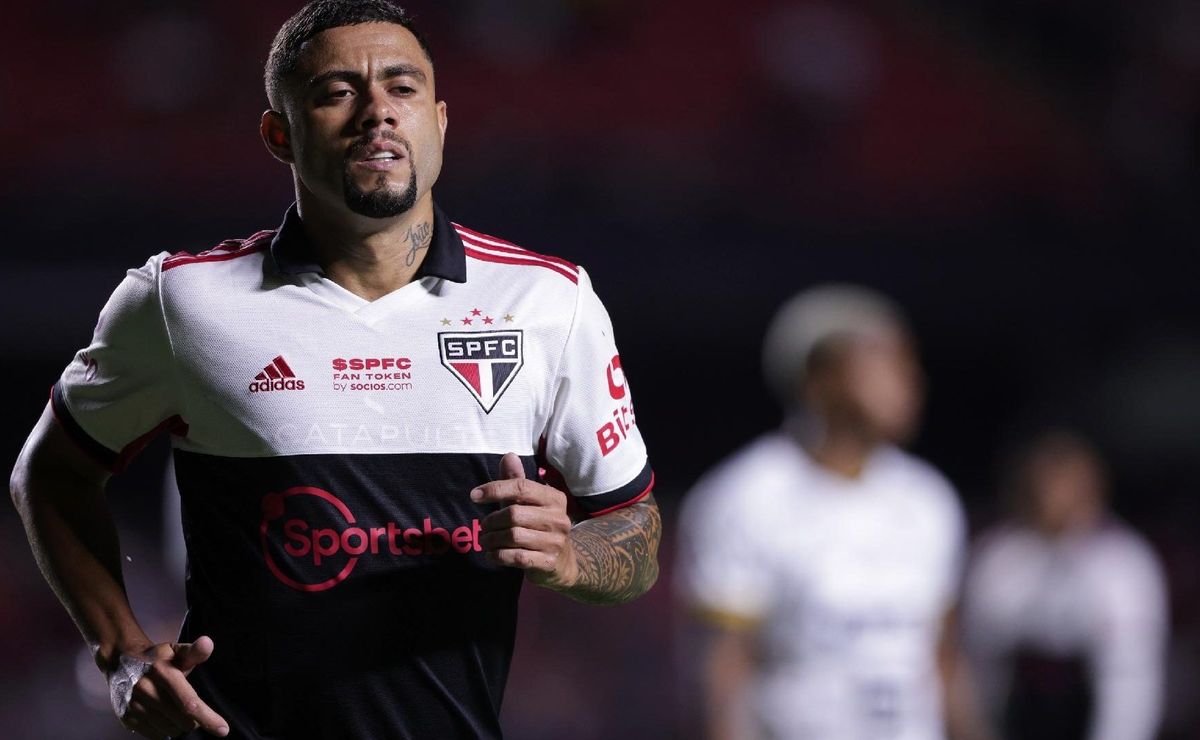 trio do são paulo que se lesionou no jogo contra o talleres passa por exames na volta da argentina