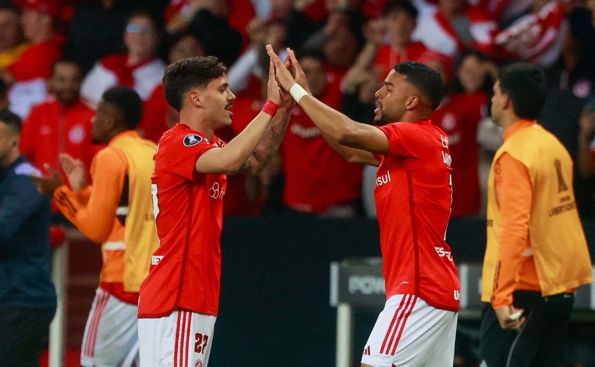 mesmo com a vitória do internacional, wanderson e maurício foram vaiados no beira rio