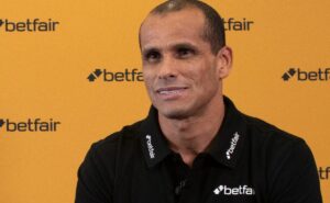 rivaldo confia em acesso do santos, mas faz alerta sobre série b: ‘não esperem vida fácil’