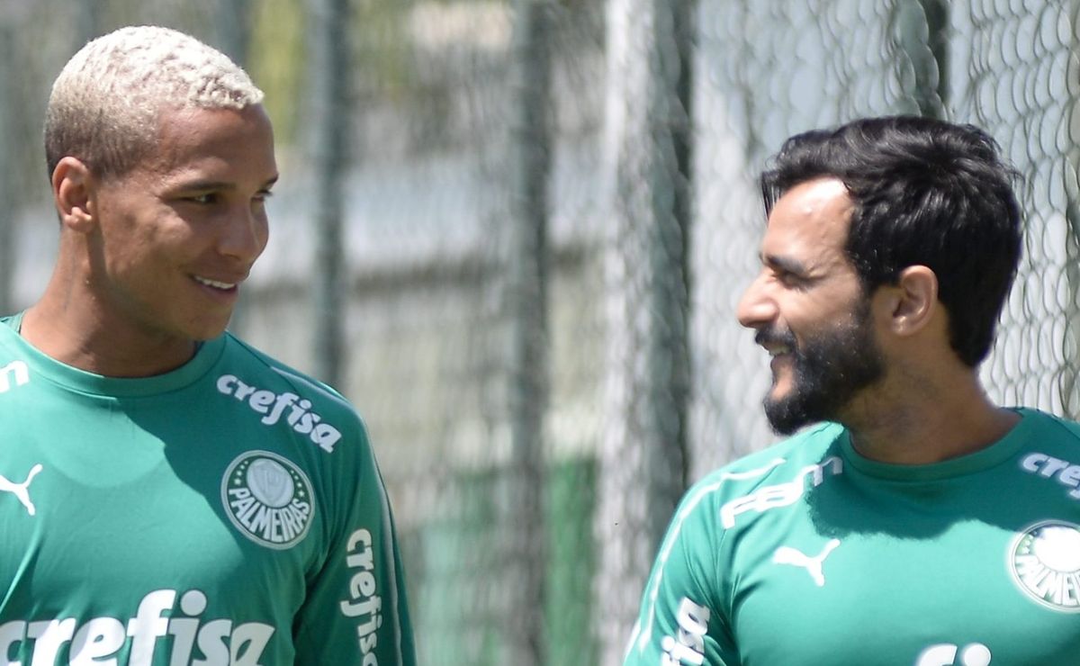 centroavante henrique dourado é oferecido ao santos e contratação está sendo avaliada na vila belmiro