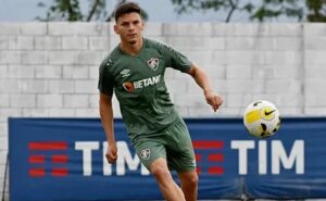 fluminense acerta empréstimo do lateral esquerdo marcos pedro ao tombense; veja detalhes