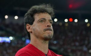 diniz projeta estreia do fluminense e elogia bragantino: "jogo difícil"