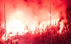 corinthians é multado por conta do uso de sinalizadores durante jogo da copa do brasil